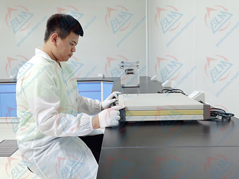 无线电亚洲香蕉在线观看实验室图片