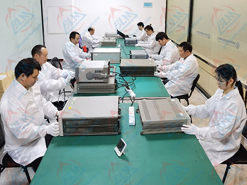 无线电亚洲香蕉在线观看实验室图片